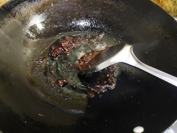 醬爆蒜香牛肚的做法-醬香味炒菜譜
