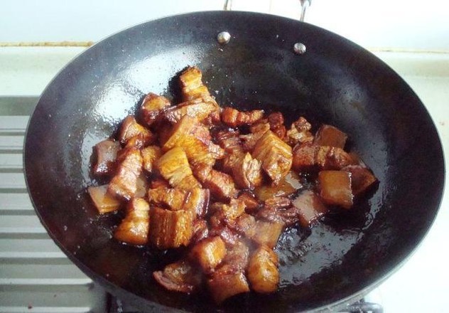 干扁豆紅燒肉的做法-家常味燒菜譜-易網(wǎng)健康養(yǎng)生網(wǎng) 干扁豆紅燒肉的做法-家常味燒菜譜