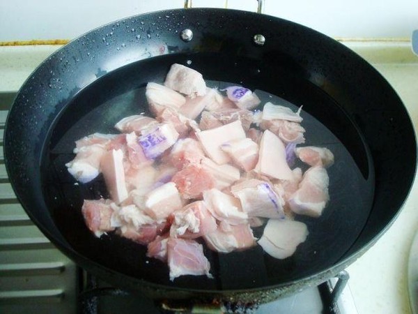 干扁豆紅燒肉的做法-家常味燒菜譜-易網(wǎng)健康養(yǎng)生網(wǎng) 干扁豆紅燒肉的做法-家常味燒菜譜