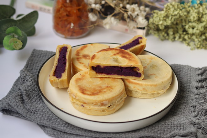 春節(jié)小吃-車輪餅的做法-甜味煎菜譜-易網(wǎng)健康養(yǎng)生網(wǎng) 春節(jié)小吃-車輪餅的做法-甜味煎菜譜