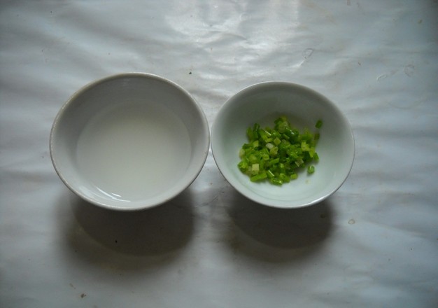 黃陂三鮮之菌菇燴三鮮的做法-家常味燴菜譜-易網健康養生網 黃陂三鮮之菌菇燴三鮮的做法-家常味燴菜譜