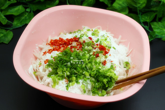 蘿卜丸子的做法-香辣味炸菜譜-易網(wǎng)健康養(yǎng)生網(wǎng) 蘿卜丸子的做法-香辣味炸菜譜