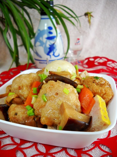 黃陂三鮮之菌菇燴三鮮的做法-家常味燴菜譜-易網健康養生網 黃陂三鮮之菌菇燴三鮮的做法-家常味燴菜譜