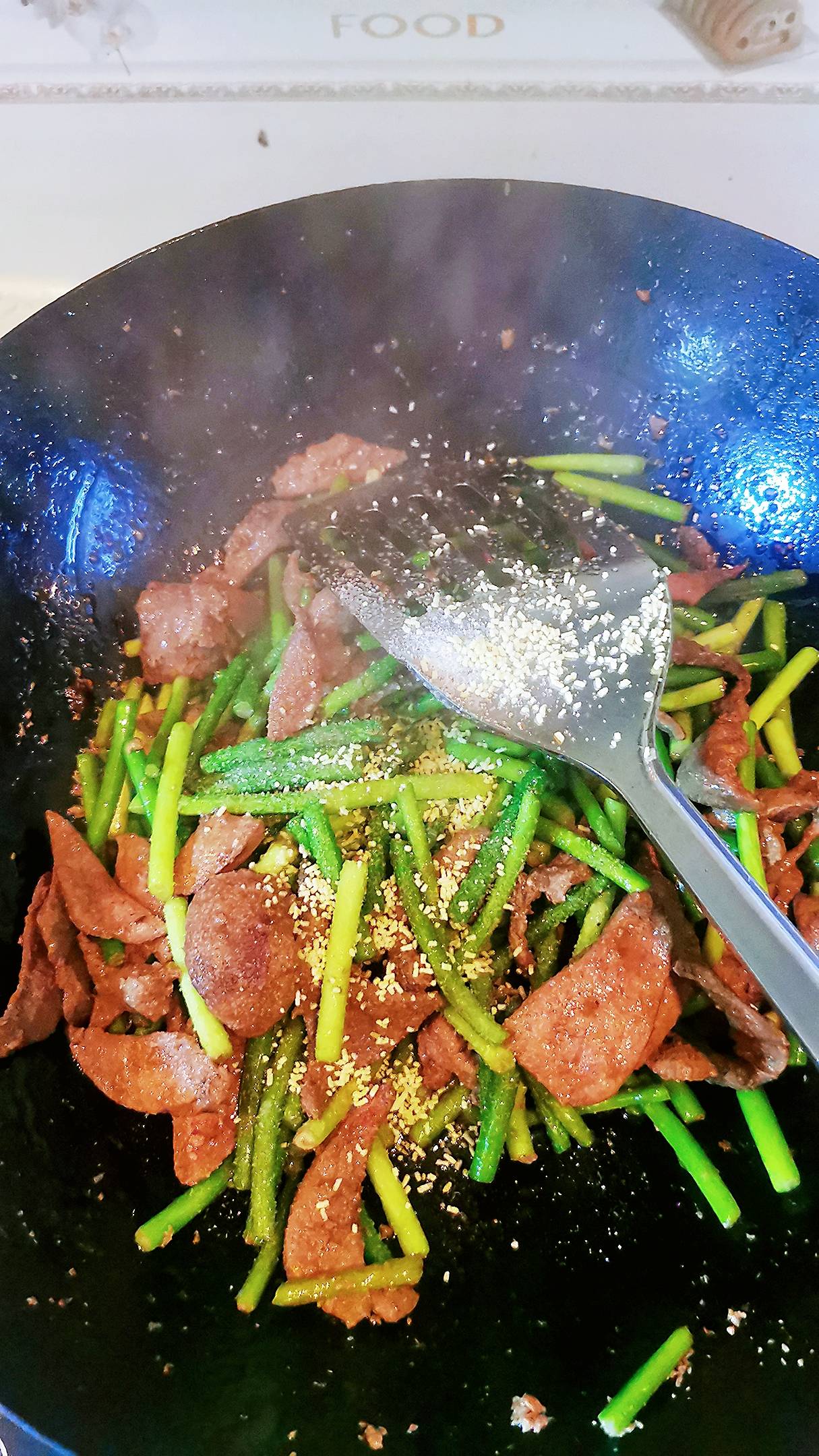 蒜薹炒豬肝的做法-咸鮮味炒菜譜-易網健康養生網 蒜薹炒豬肝的做法-咸鮮味炒菜譜