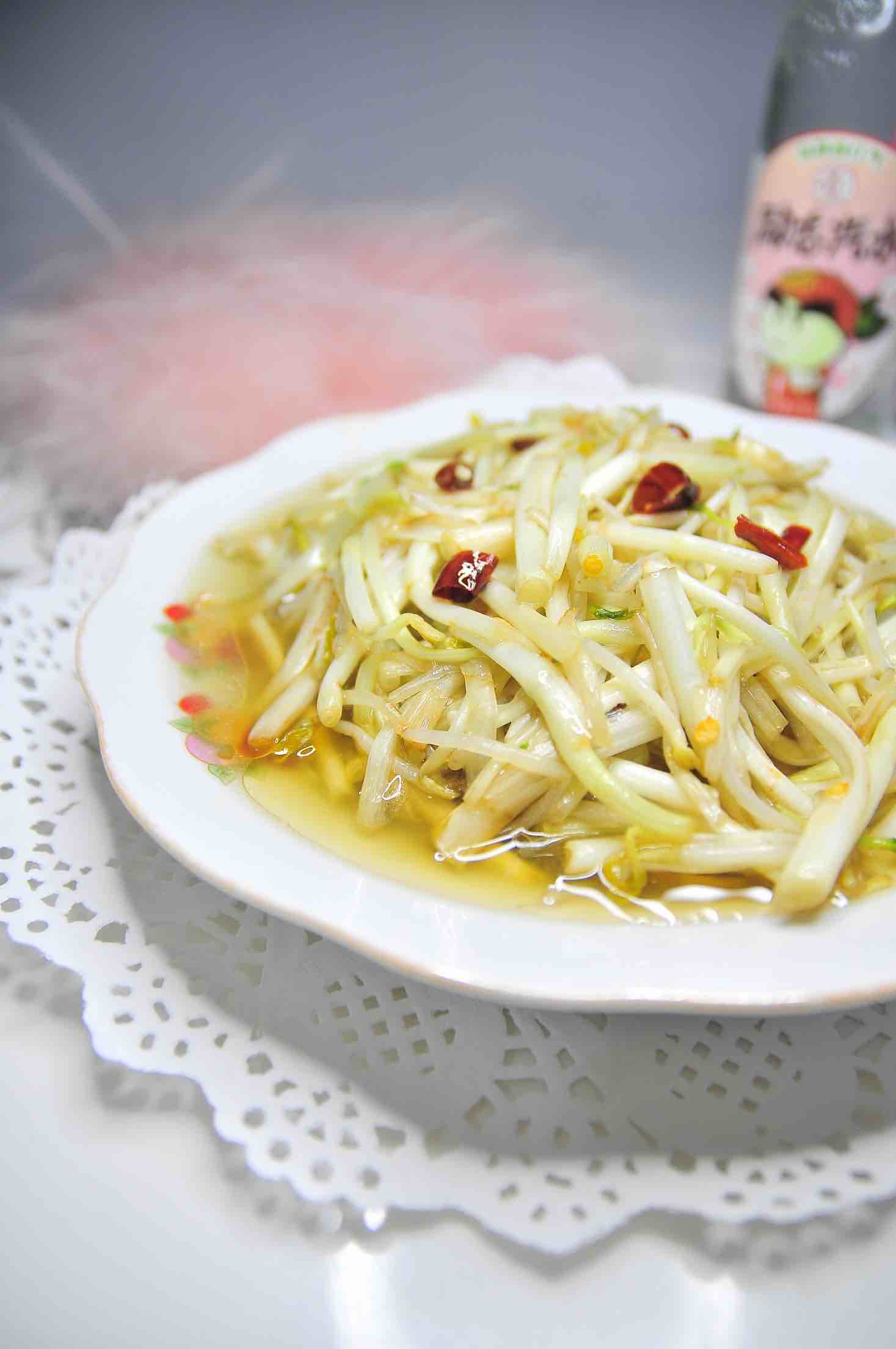 豆芽炒白芹的做法-家常味炒菜譜-易網健康養生網 豆芽炒白芹的做法-家常味炒菜譜