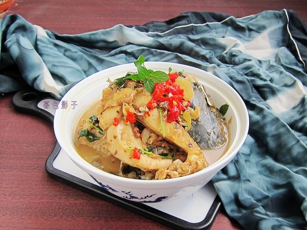年夜飯一道紅燒魚的做法-家常味燉菜譜-易網健康養生網 年夜飯一道紅燒魚的做法-家常味燉菜譜