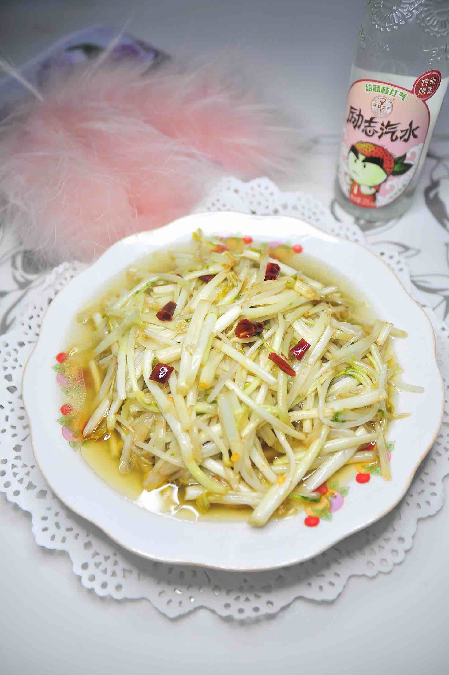 豆芽炒白芹的做法-家常味炒菜譜-易網健康養生網 豆芽炒白芹的做法-家常味炒菜譜