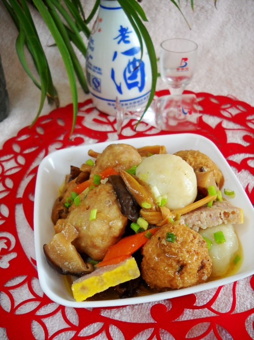 黃陂三鮮之菌菇燴三鮮的做法-家常味燴菜譜-易網健康養生網 黃陂三鮮之菌菇燴三鮮的做法-家常味燴菜譜