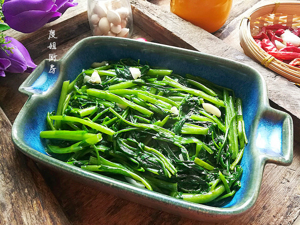 爆炒通菜的做法-家常味炒菜譜-易網(wǎng)健康養(yǎng)生網(wǎng) 爆炒通菜的做法-家常味炒菜譜