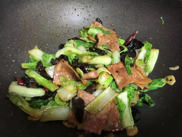 培根炒快菜的做法-咸鮮味炒菜譜-易網(wǎng)健康養(yǎng)生網(wǎng) 培根炒快菜的做法-咸鮮味炒菜譜