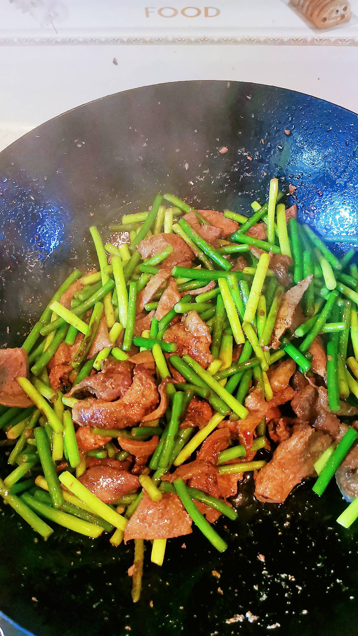 蒜薹炒豬肝的做法-咸鮮味炒菜譜-易網健康養生網 蒜薹炒豬肝的做法-咸鮮味炒菜譜