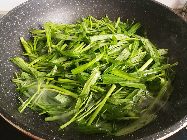 爆炒通菜的做法-家常味炒菜譜