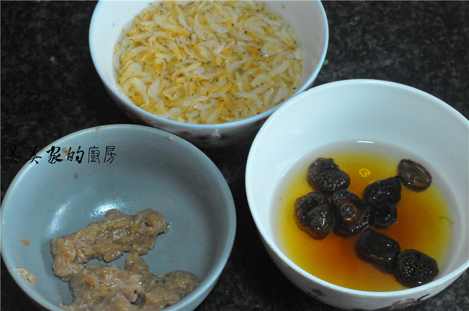 爛糊白菜的做法-家常味燒菜譜-易網(wǎng)<a href=http://www.aoa7937.com/ target=_blank class=infotextkey>健康養(yǎng)生</a>網(wǎng) 爛糊白菜的做法-家常味燒菜譜