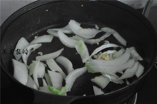 爛糊白菜的做法-家常味燒菜譜-易網(wǎng)健康養(yǎng)生網(wǎng) 爛糊白菜的做法-家常味燒菜譜