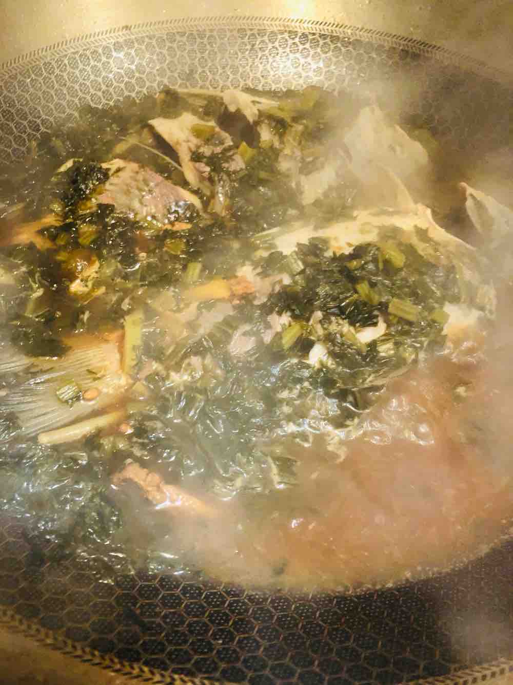 雪菜鯽魚(yú)的做法-家常味燒菜譜-易網(wǎng)健康養(yǎng)生網(wǎng) 雪菜鯽魚(yú)的做法-家常味燒菜譜