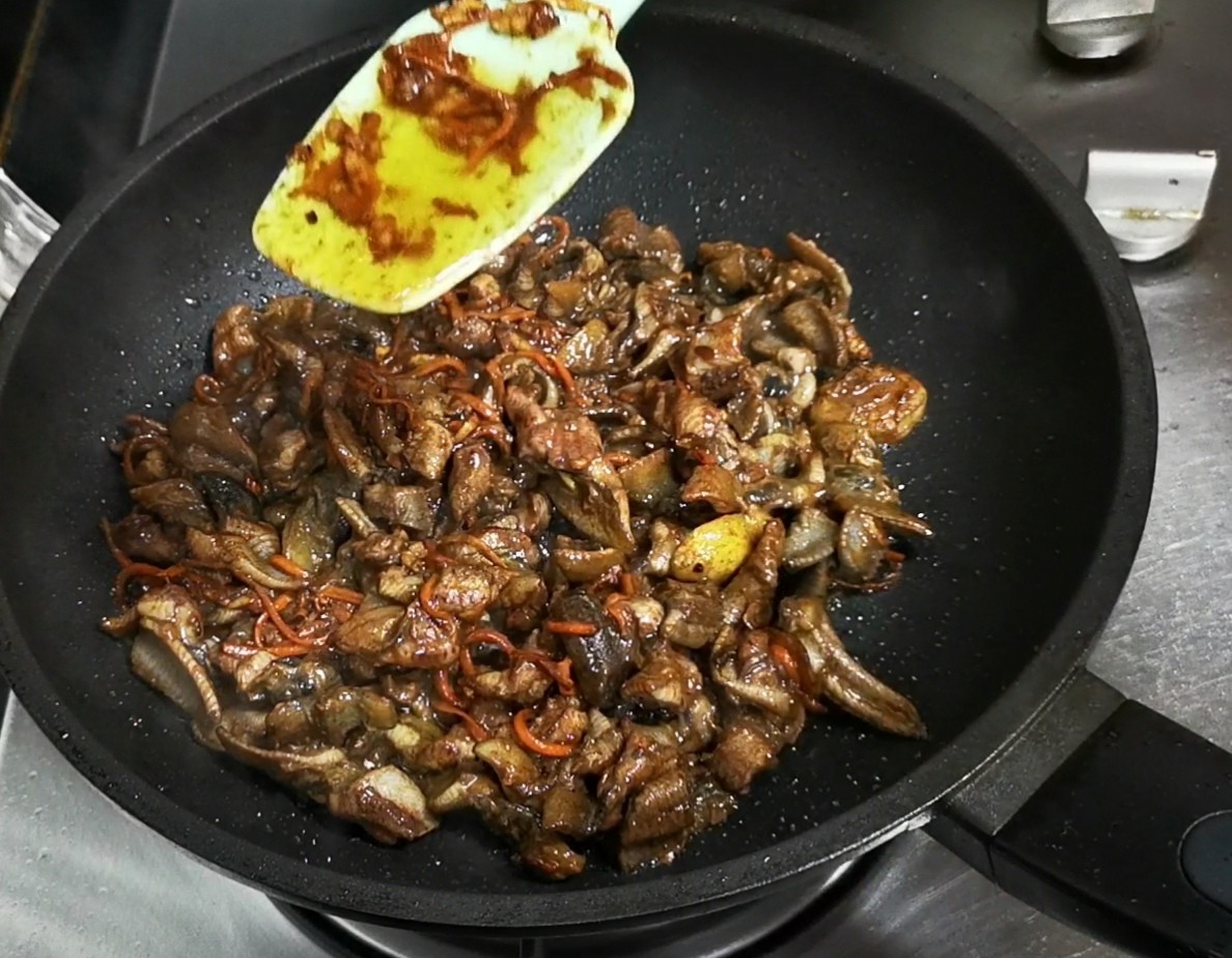 黃鱔飯的做法-家常味燜菜譜