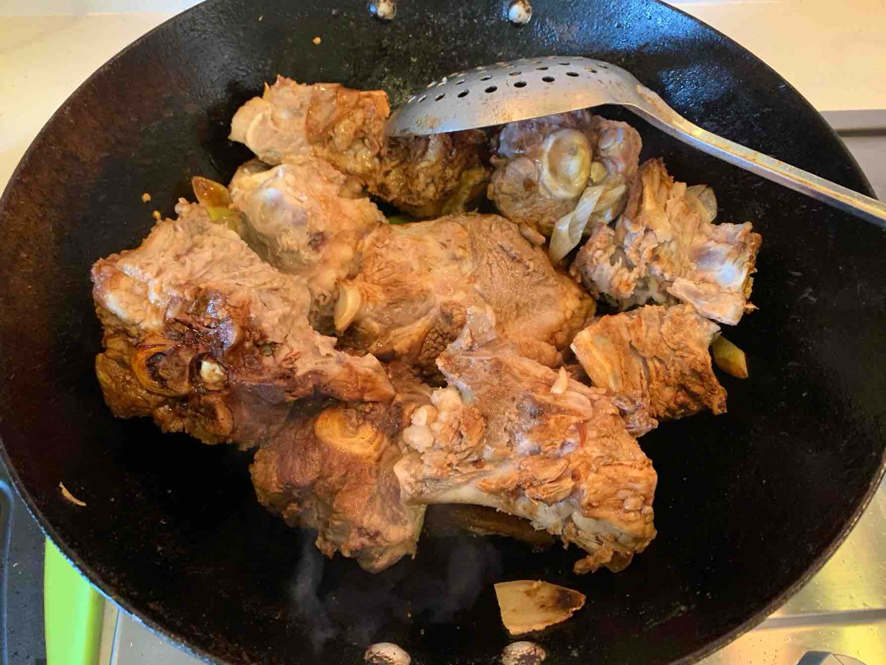 麻辣羊蝎子火鍋的做法-麻辣味燉菜譜-易網(wǎng)健康養(yǎng)生網(wǎng) 麻辣羊蝎子火鍋的做法-麻辣味燉菜譜