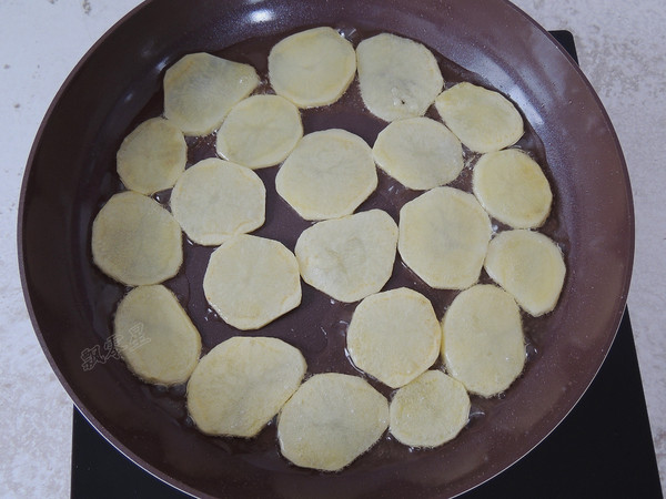 涼拌土豆片的做法-家常味拌菜譜