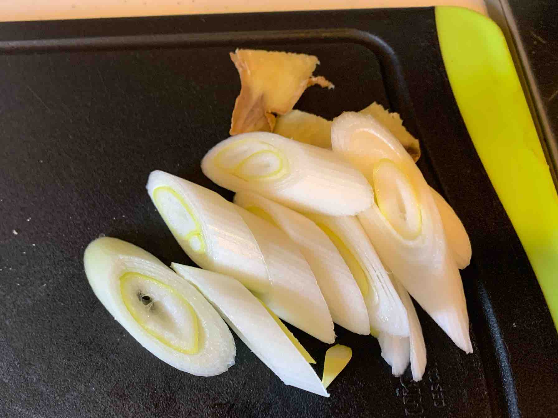 麻辣羊蝎子火鍋的做法-麻辣味燉菜譜-易網(wǎng)健康養(yǎng)生網(wǎng) 麻辣羊蝎子火鍋的做法-麻辣味燉菜譜