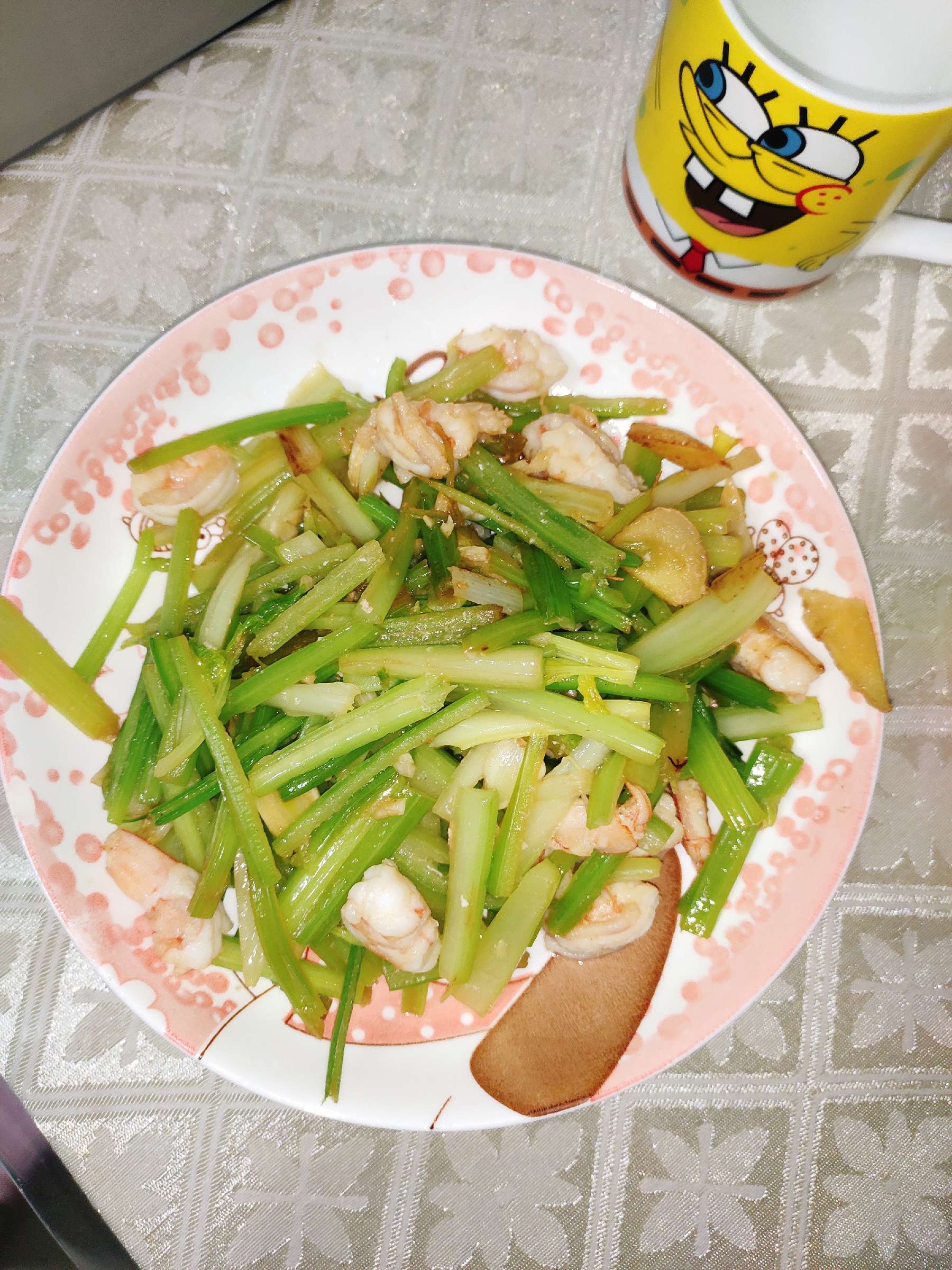 芹菜蝦仁的做法-咸鮮味炒菜譜-易網健康養生網 芹菜蝦仁的做法-咸鮮味炒菜譜