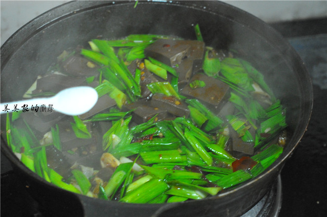 蒜香鴨血的做法-家常味燒菜譜-易網(wǎng)健康養(yǎng)生網(wǎng) 蒜香鴨血的做法-家常味燒菜譜