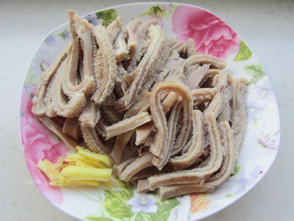 干鍋牛肚的做法-香辣味炒菜譜
