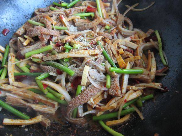干鍋牛肚的做法-香辣味炒菜譜