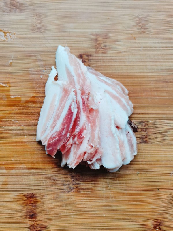 木耳芹菜炒肉的做法-咸鮮味炒菜譜