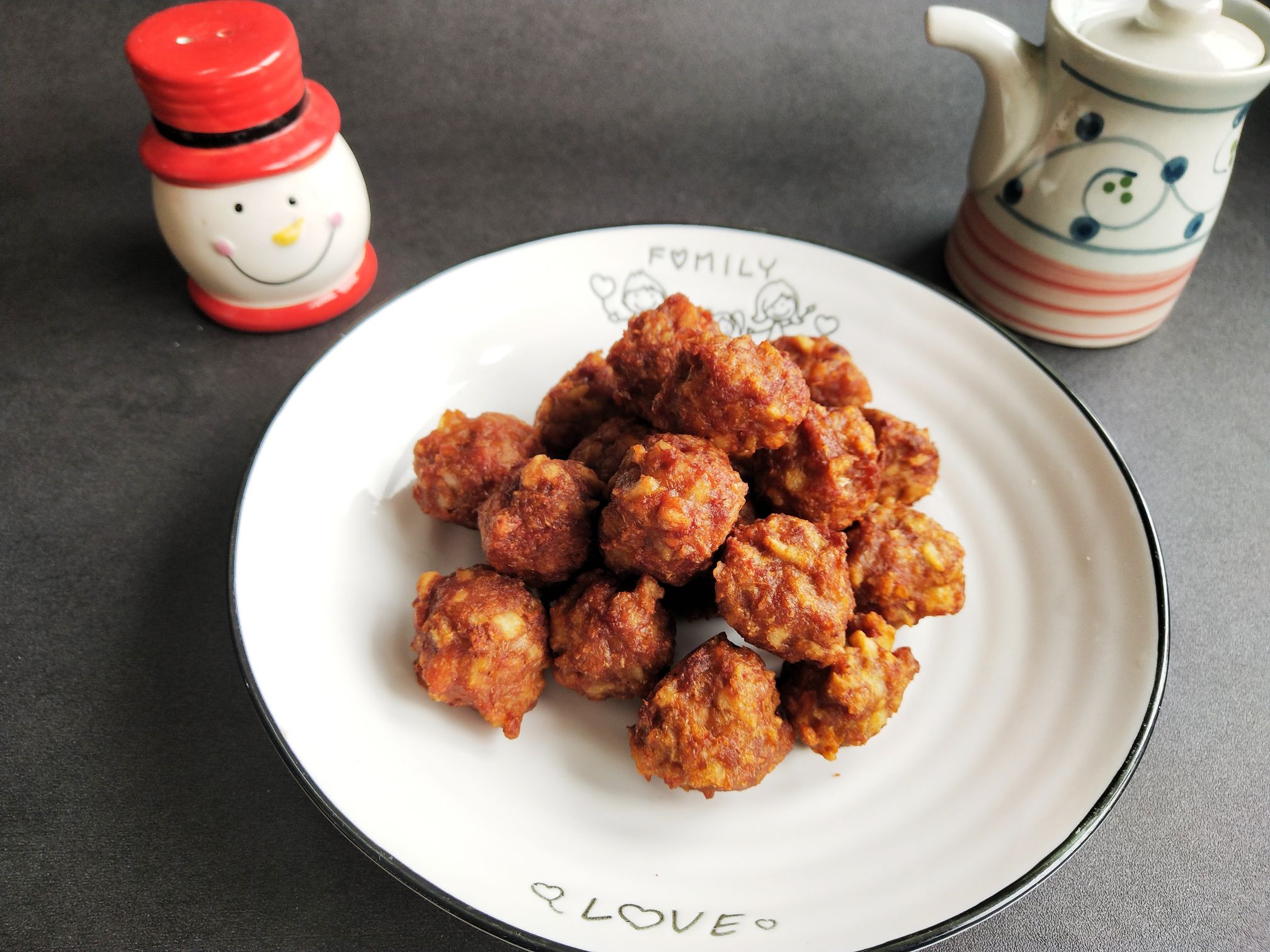 蓮藕牛肉丸的做法-家常味炸菜譜-易網健康養生網 蓮藕牛肉丸的做法-家常味炸菜譜