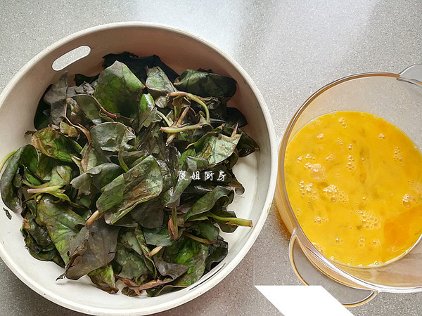 魚腥草葉子炒雞蛋的做法-家常味炒菜譜