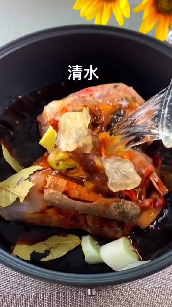 年夜飯上的鹵牛肉的做法-咸鮮味煮菜譜