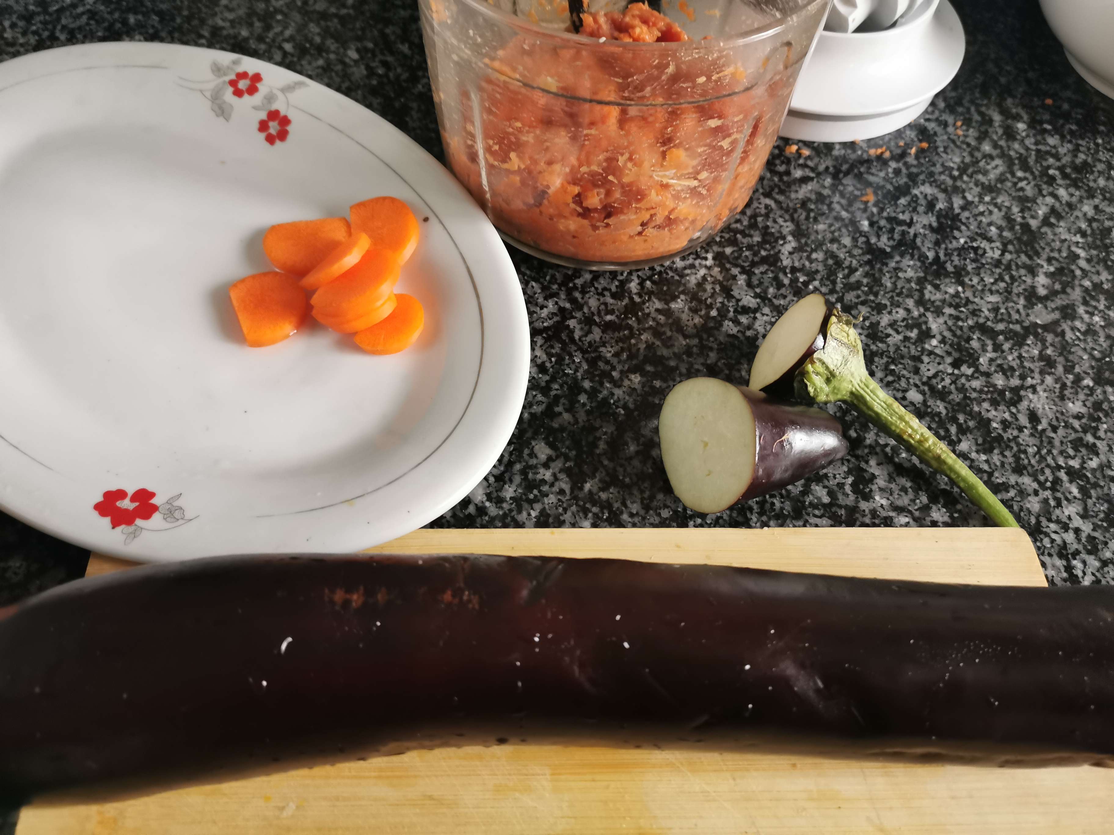 燈籠茄子的做法-家常味蒸菜譜