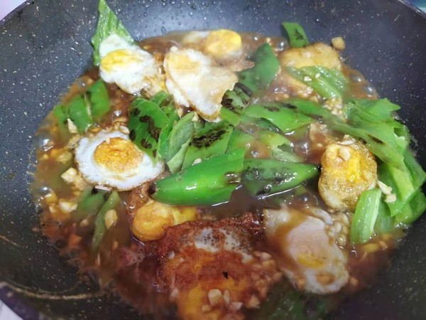 虎皮尖椒鵪鶉蛋的做法-咸鮮味煮菜譜-易網健康養生網 虎皮尖椒鵪鶉蛋的做法-咸鮮味煮菜譜