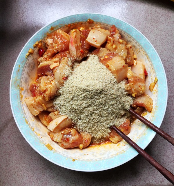 土豆粉蒸肉的做法-咸鮮味蒸菜譜-易網健康養生網 土豆粉蒸肉的做法-咸鮮味蒸菜譜