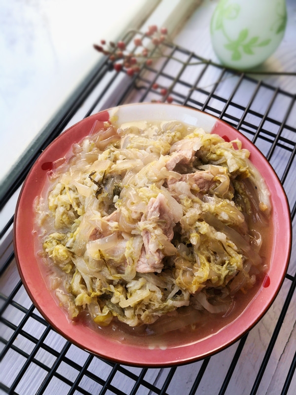 東北燉酸菜的做法-家常味燉菜譜-易網(wǎng)健康養(yǎng)生網(wǎng) 東北燉酸菜的做法-家常味燉菜譜
