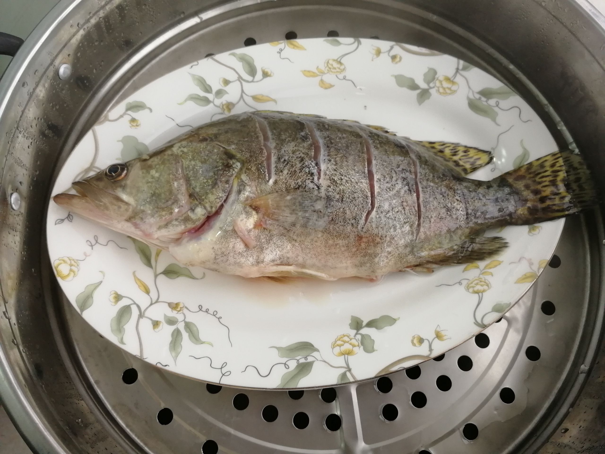 清蒸鱖魚的做法-咸鮮味蒸菜譜