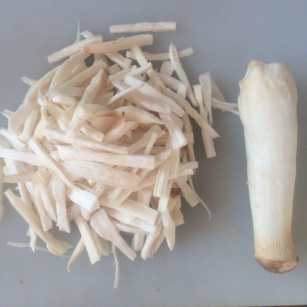 香辣燒烤味手撕杏鮑菇-素食的做法-香辣味炒菜譜