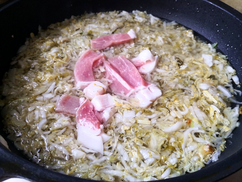 東北燉酸菜的做法-家常味燉菜譜
