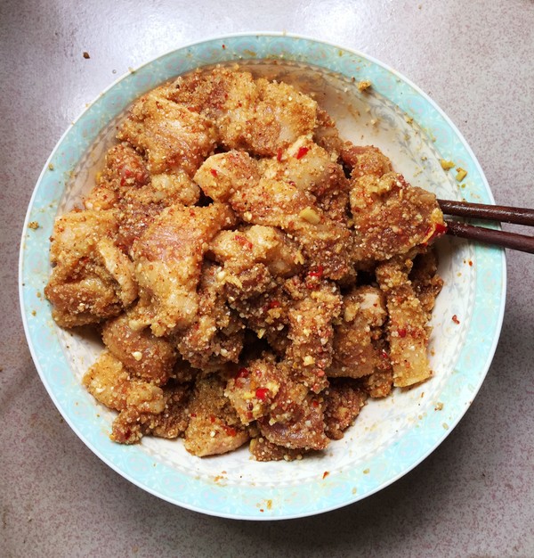 土豆粉蒸肉的做法-咸鮮味蒸菜譜-易網健康養生網 土豆粉蒸肉的做法-咸鮮味蒸菜譜