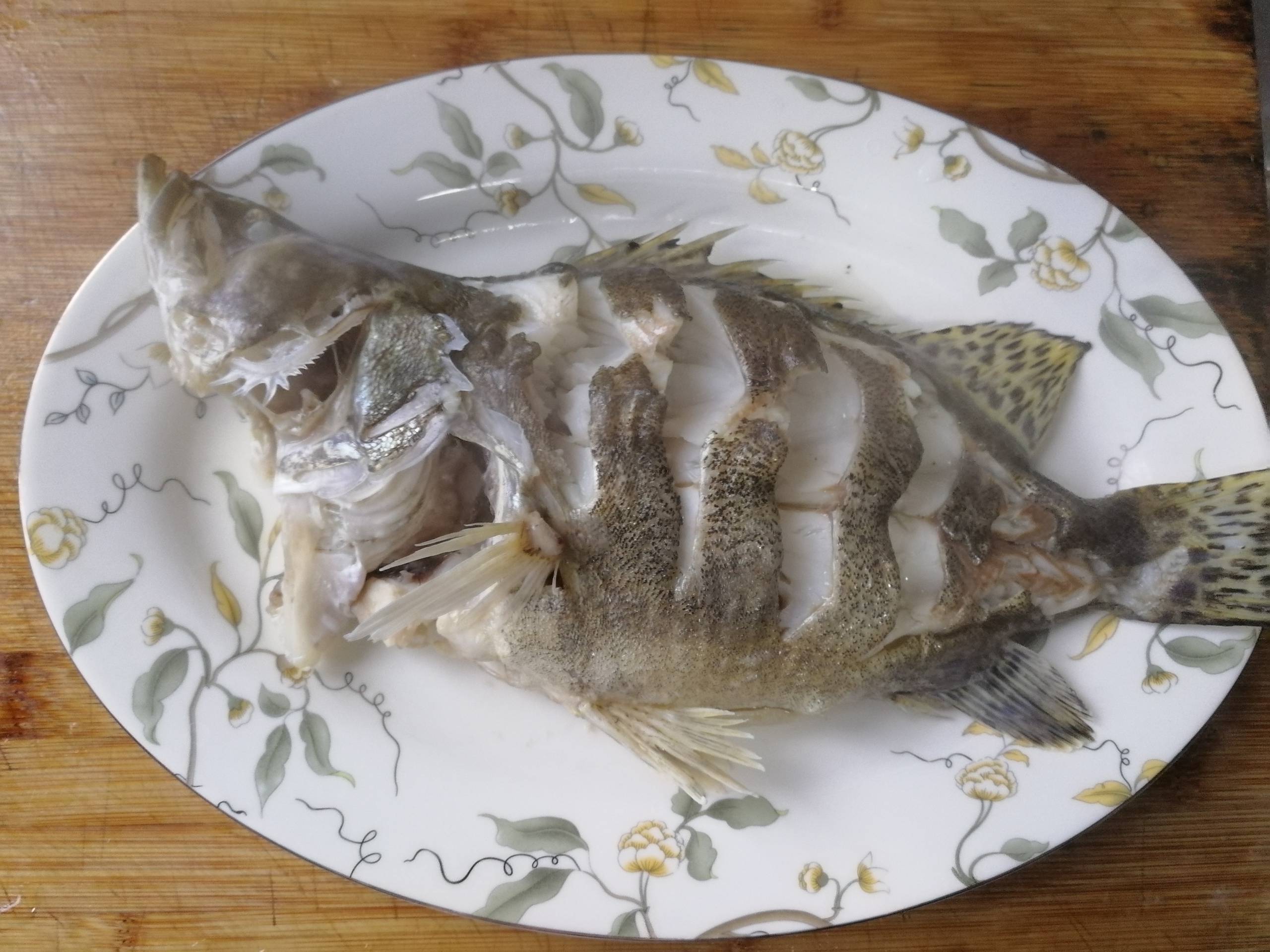 清蒸鱖魚的做法-咸鮮味蒸菜譜