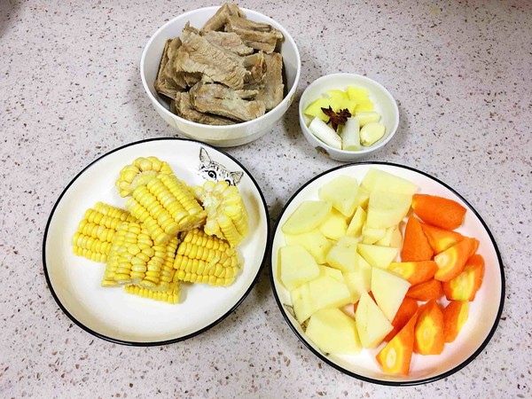 排骨燉玉米的做法-咸鮮味燉菜譜-易網(wǎng)<a href=http://www.aoa7937.com/ target=_blank class=infotextkey>健康養(yǎng)生</a>網(wǎng) 排骨燉玉米的做法-咸鮮味燉菜譜