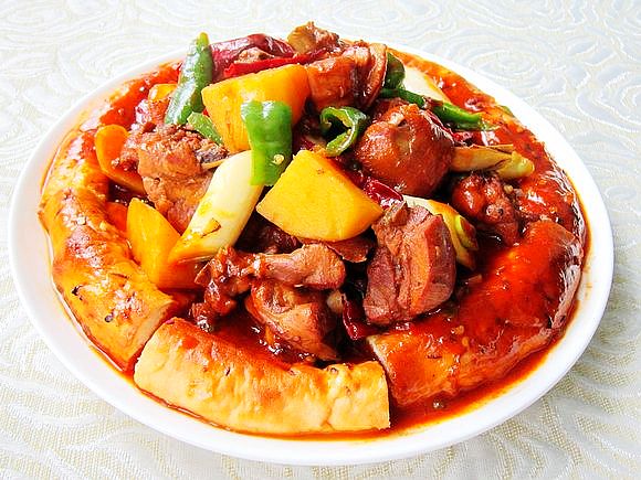 馕包大盤雞的做法-咸鮮味燒菜譜-易網(wǎng)健康養(yǎng)生網(wǎng) 馕包大盤雞的做法-咸鮮味燒菜譜