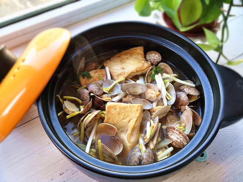 花蛤豆腐鍋的做法-家常味燉菜譜-易網健康養生網 花蛤豆腐鍋的做法-家常味燉菜譜
