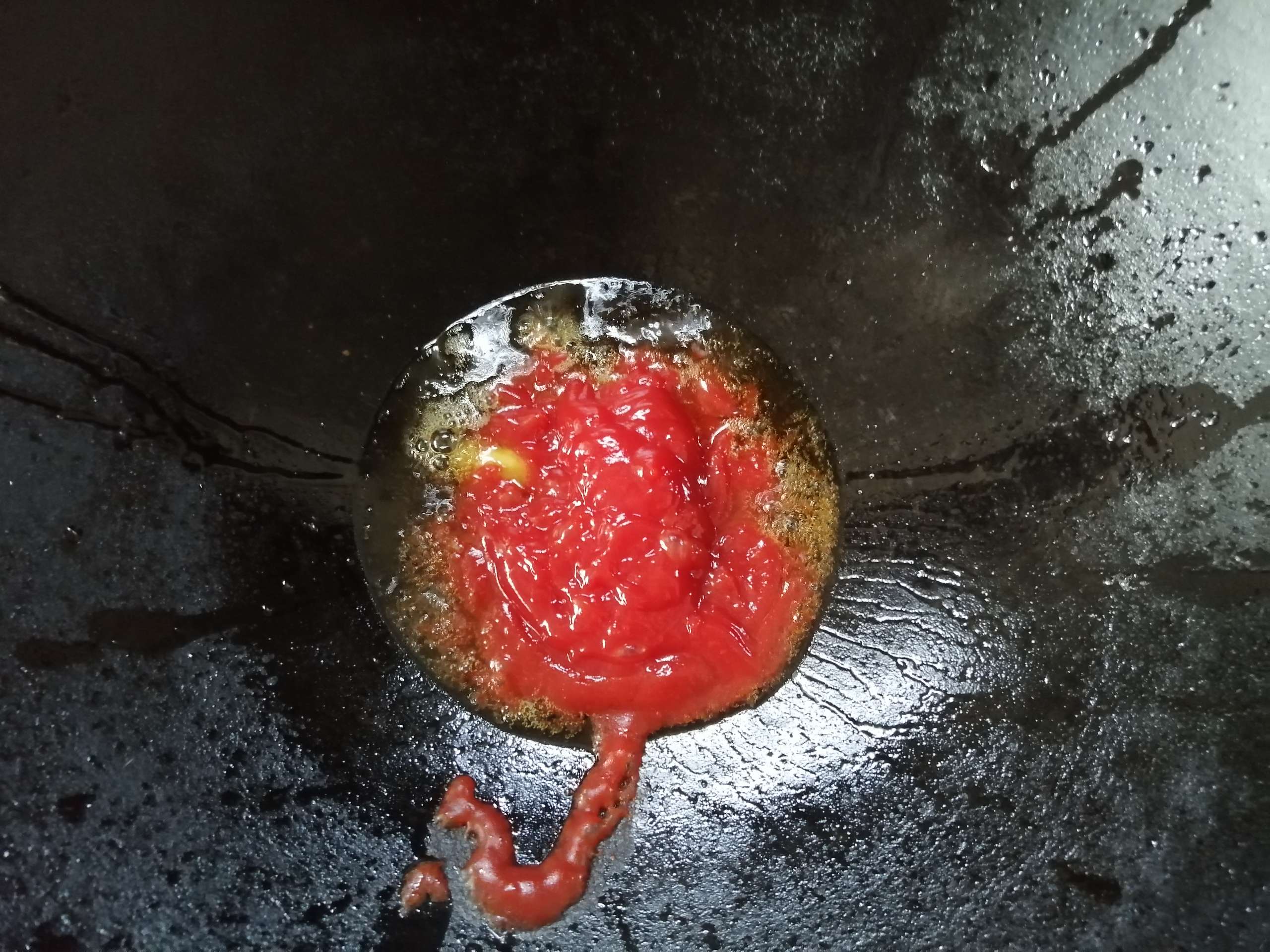 吮指酸甜魚塊的做法-酸甜味炸菜譜