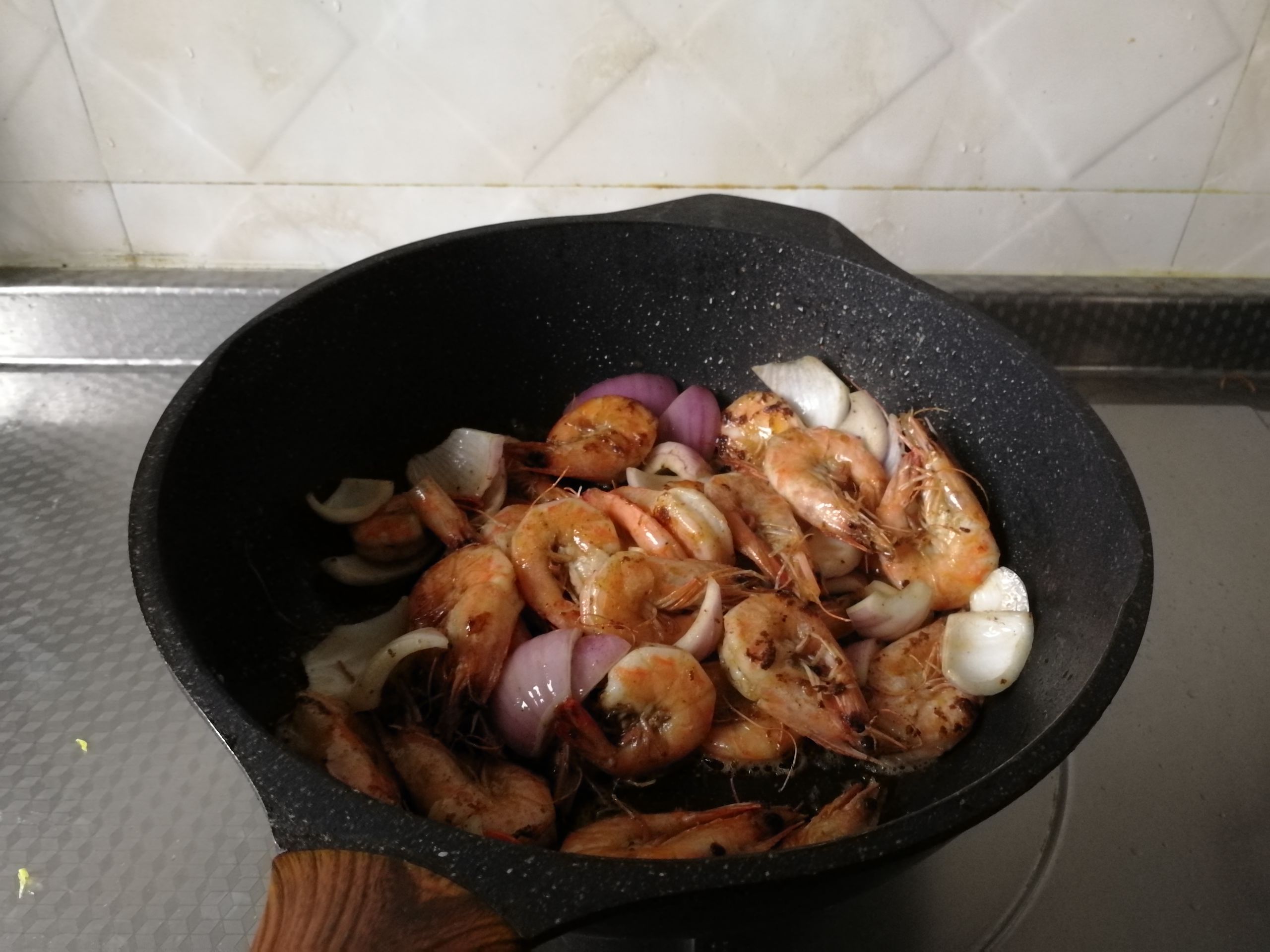 椒鹽油爆蝦的做法-咸鮮味炸菜譜-易網(wǎng)健康養(yǎng)生網(wǎng) 椒鹽油爆蝦的做法-咸鮮味炸菜譜