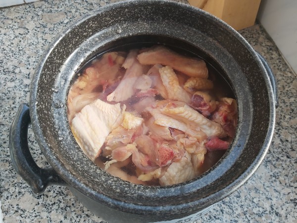 奧爾良砂鍋雞煲的做法-家常味砂鍋菜譜