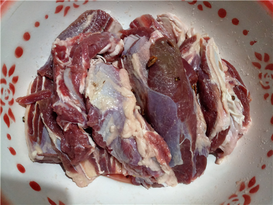 香辣鹵牛肉的做法-香辣味鹵菜譜-易網(wǎng)健康養(yǎng)生網(wǎng) 香辣鹵牛肉的做法-香辣味鹵菜譜