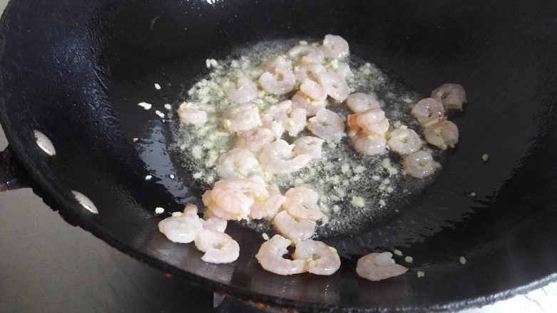 雞頭米炒蝦仁的做法-咸鮮味炒菜譜