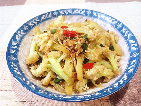 酸辣蝦皮炒菜花的做法-酸辣味炒菜譜-易網健康養生網 酸辣蝦皮炒菜花的做法-酸辣味炒菜譜
