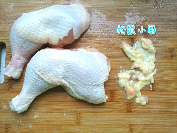 紅燜雞腿的做法-家常味燒菜譜-易網(wǎng)<a href=http://www.aoa7937.com/ target=_blank class=infotextkey>健康養(yǎng)生</a>網(wǎng) 紅燜雞腿的做法-家常味燒菜譜